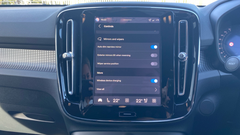 Volvo EX40 185kW Ext Range Plus Black Editon 82kWh 5dr Auto Electric Estate